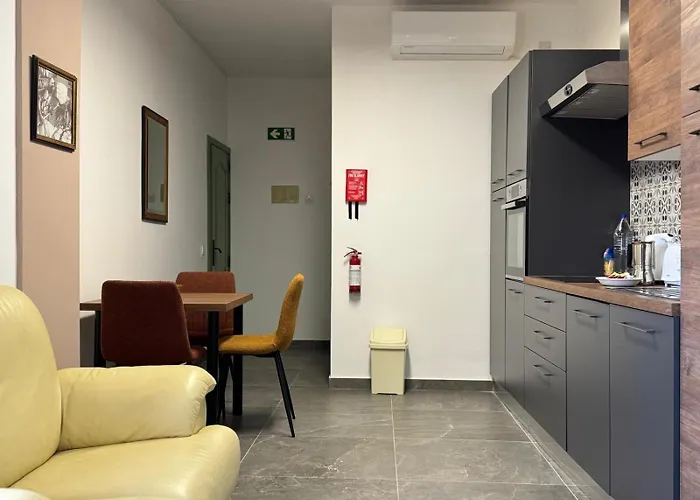 1bed Mel W Church Views By Homely Malta! 멜리에하